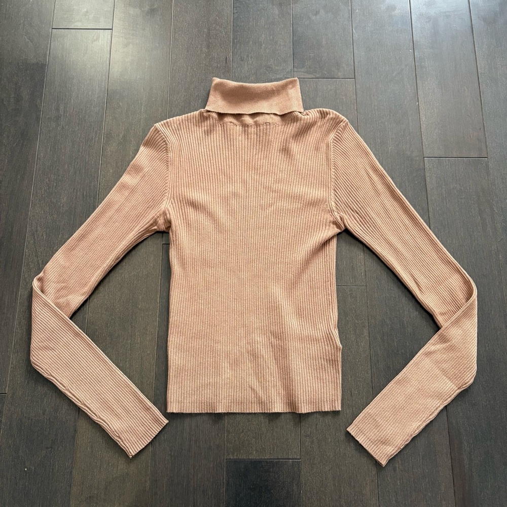 Forever 21 Cropped Ribbed Light Brown/Tan Long Sleeve Turtleneck Top Size S